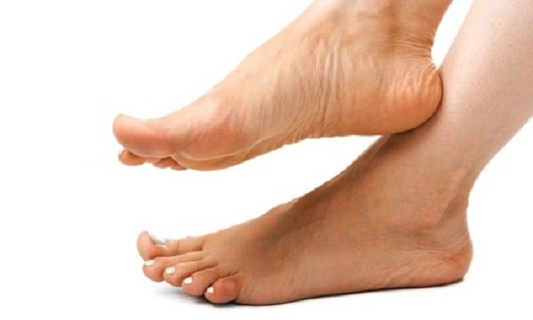 шпора на пальце ноги симптомы и лечение