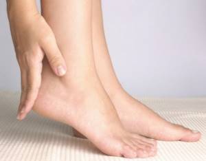 шпора на пальце ноги симптомы и лечение