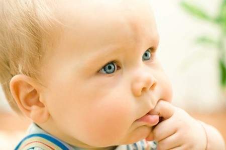 глисты у ребенка 6 месяцев симптомы и лечение