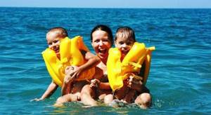 отравление водой из бассейна у ребенка симптомы и лечение