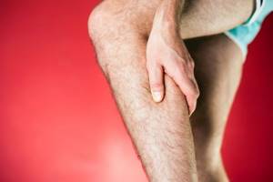 боль в ногах при варикозе симптомы лечение
